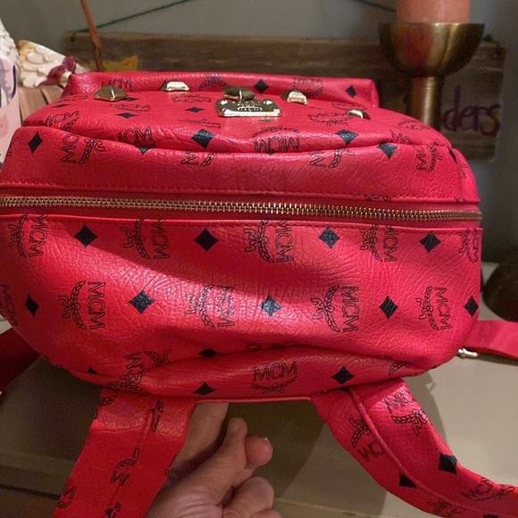 MCM Visetos Stark Red Backpack (Large) - Picture 6 of 16